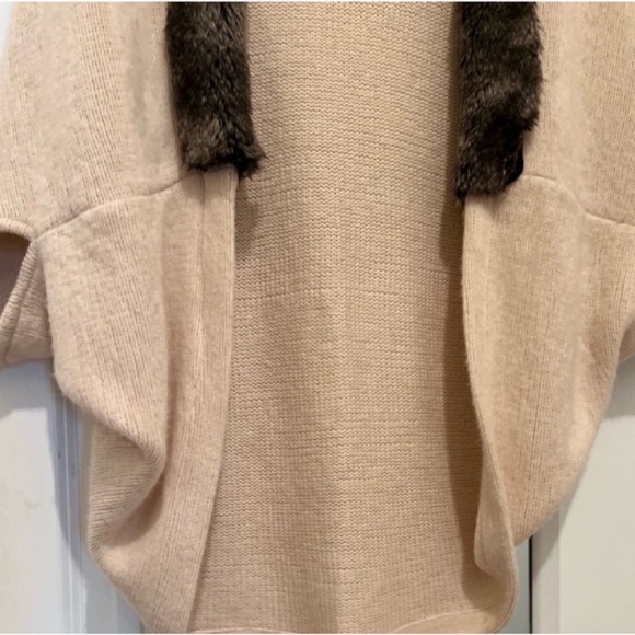 Anthropologie Mad Style 100% Acrylic fur lined open front sweater shrug cardigan - Picture 6 of 15